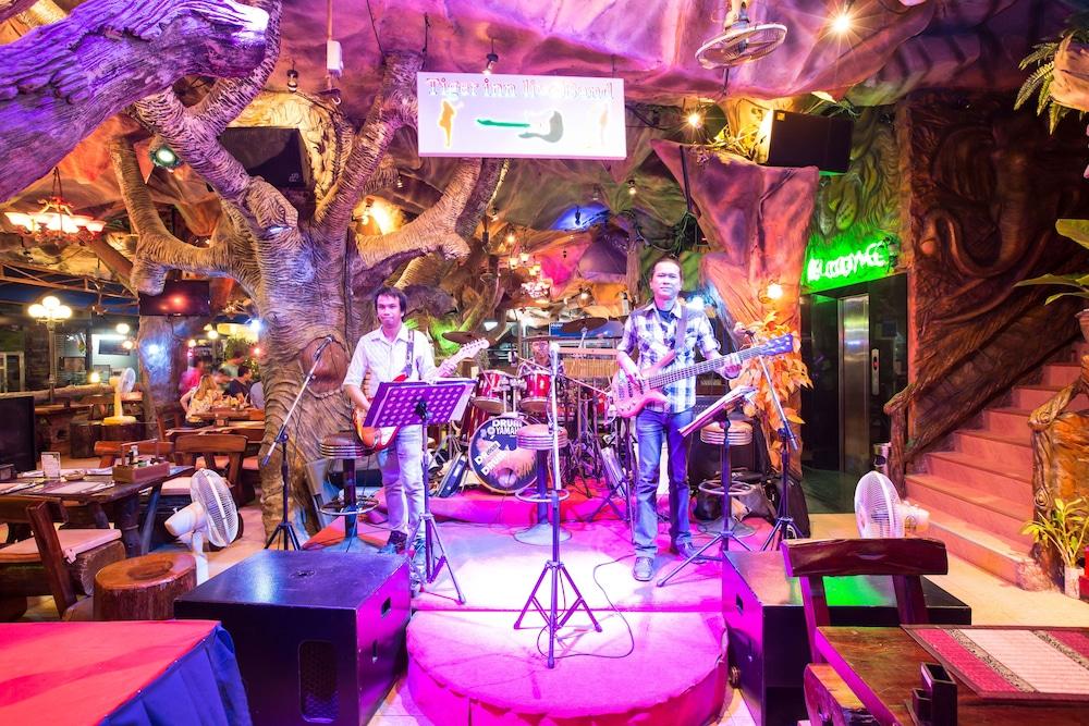 Tiger Inn Patong Экстерьер фото