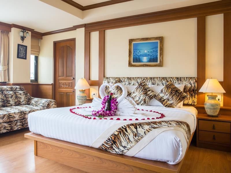 Tiger Inn Patong Экстерьер фото